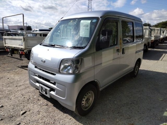 11459 Daihatsu Hijet van S321V 2017 г. (LUM Tokyo Nyusatsu)